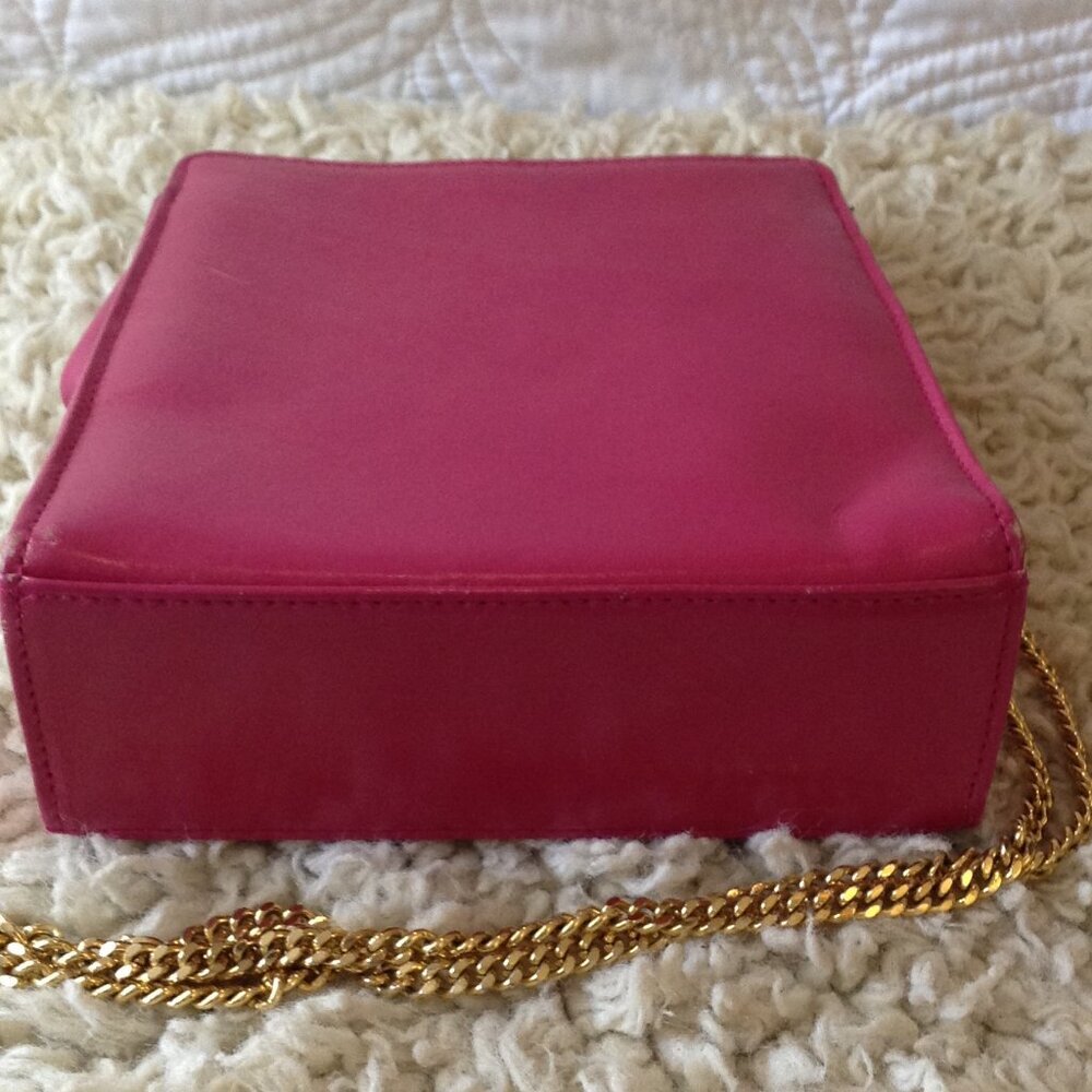 VTG Woodward & Lothrop Magenta Leather purse/Compact; Quality Classically Chic - Picture 3 of 7